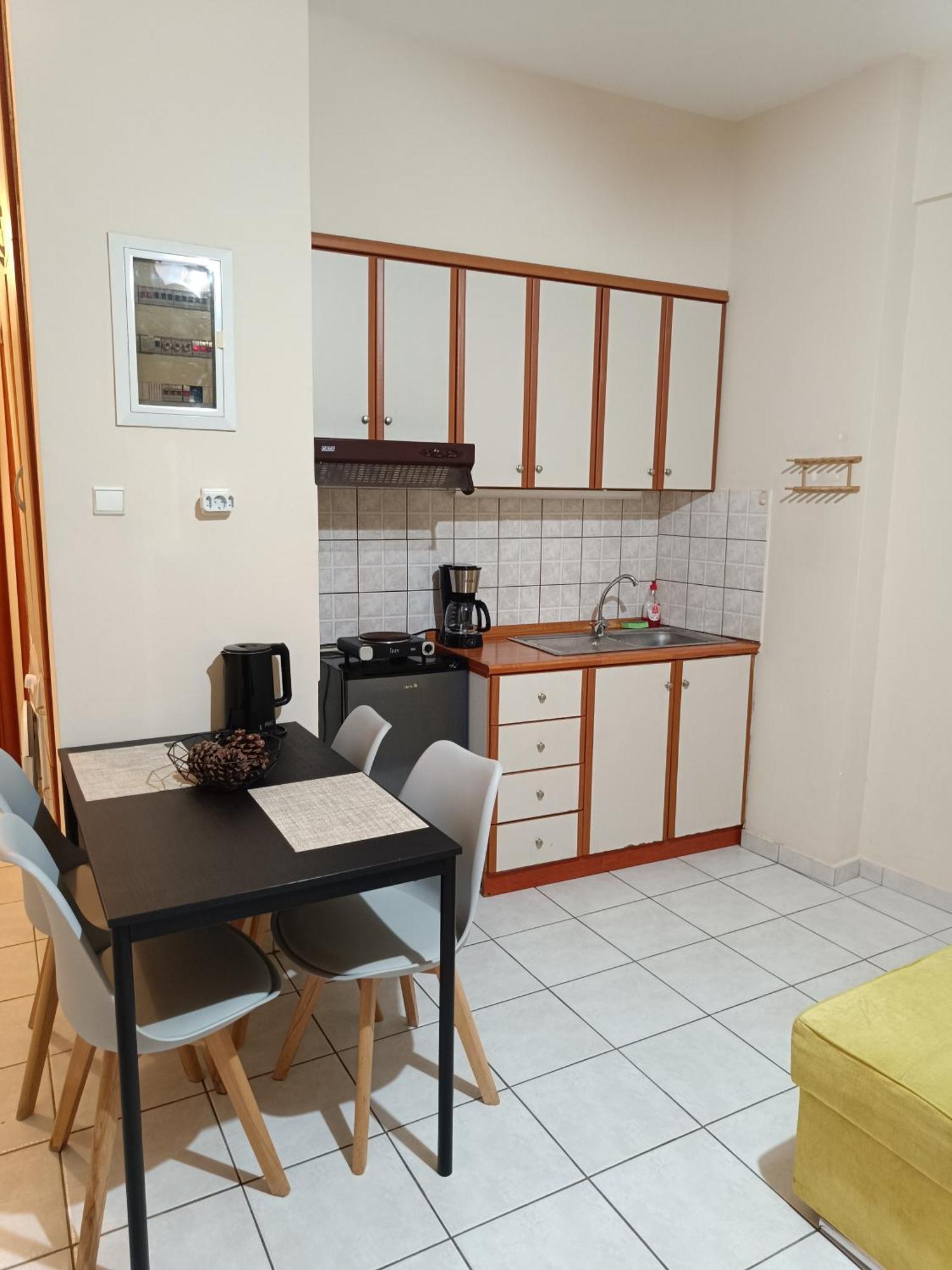 Gk Suites-Constantin View , Auto Check-In 24H Larissa Room photo